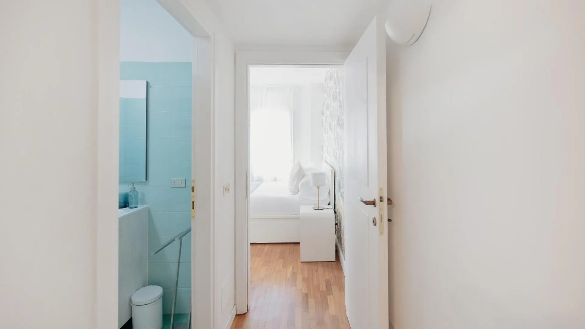 Gohost - Stylish And Charming Flat Between Navigli And Duomo Milaan Italië