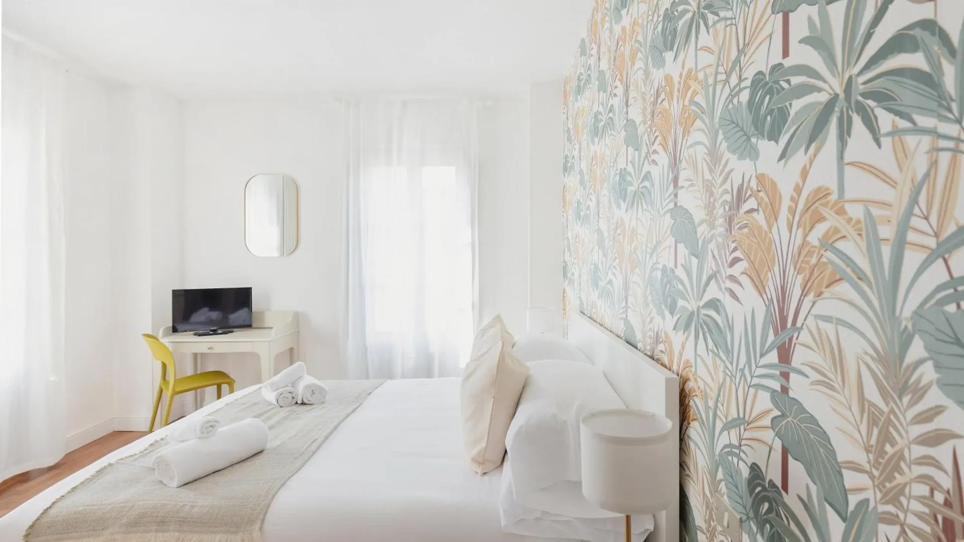 Gohost - Stylish And Charming Flat Between Navigli And Duomo Milaan 0*,  Italië